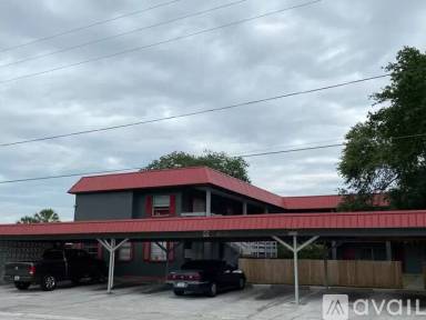 Main picture of 405 S Cirus Ave