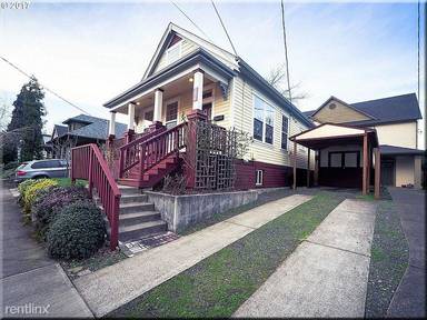 Main picture of 3930 NE Grand Ave