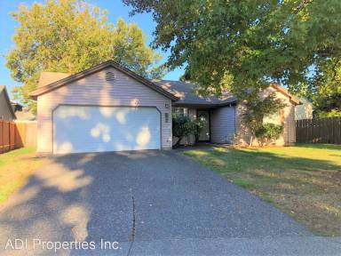 Main picture of 3911 NW 166th Dr