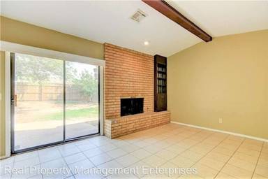 Main picture of 3525 NW 51st St