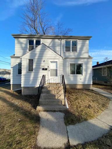 Main picture of 3218 186th St