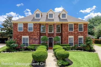 Main picture of 4035 Bratton St