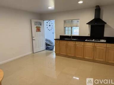 Main picture of 19054 Abdera St