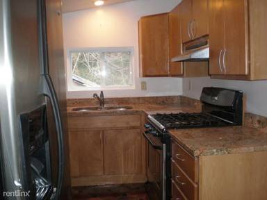 Main picture of 922 Saint Charles Ave
