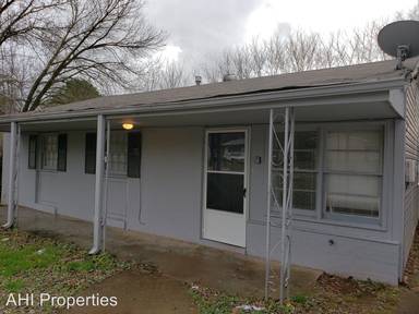Main picture of 2409 Vining Ave NW