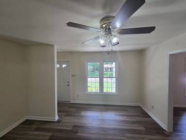 Main picture of 1915 Bogese Dr