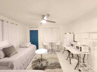 Main picture of 205 The Esplanade S