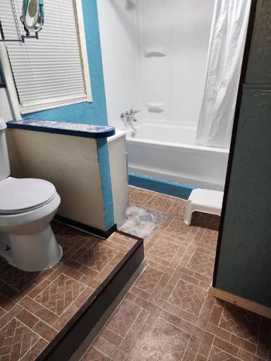 Main picture of 2547 Nichols Dr