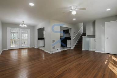 Main picture of 2821 Petersburg Ct