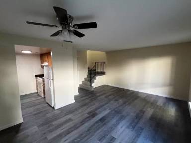 Main picture of 4327 4343 Fairlands Dr