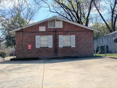 Main picture of 2824 Thomas St