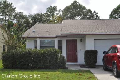 Main picture of 42-76 Plain View Dr