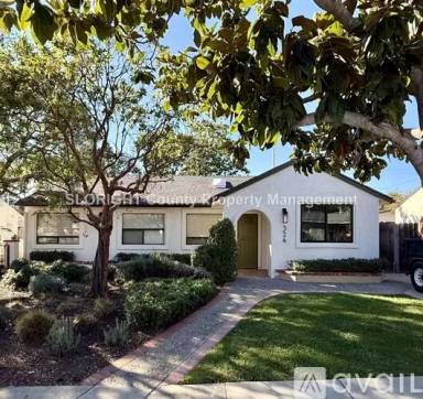 Main picture of 324 Cuesta Dr