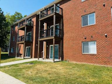 Main picture of 410 Houston St
