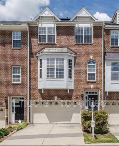 Main picture of 3005 Imperial Oaks Dr