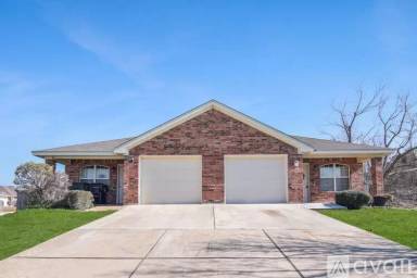Main picture of 713 Olaf Dr