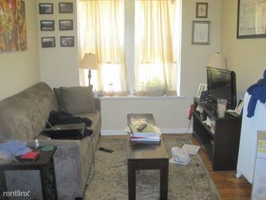 Main picture of 683 1/2 W Wrightwood Ave