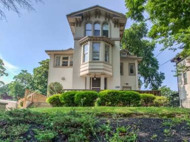Main picture of 4000 Pine St
