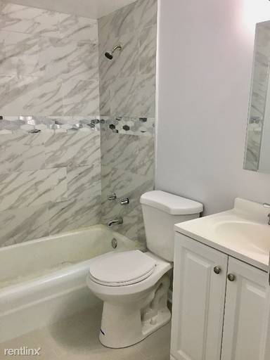 Main picture of 1040 W Hollywood Ave Apartments