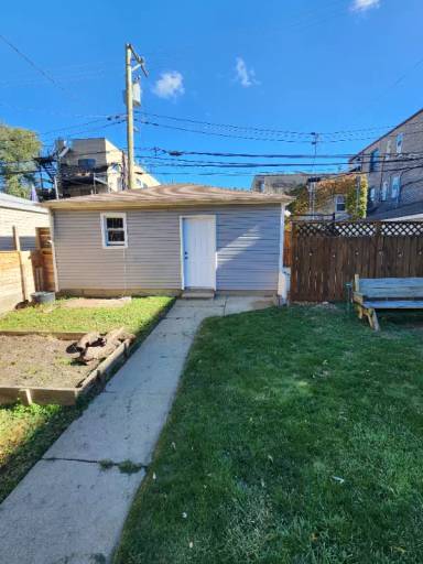 Main picture of 1009 N Mozart St