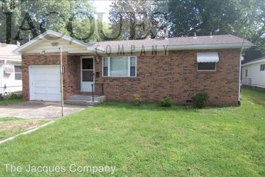 Main picture of 2610 N Kellett Ave