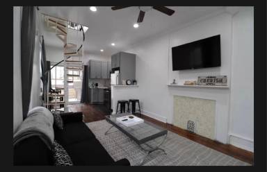 Main picture of 1128 S 47th St