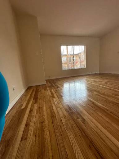 Main picture of 4500 E 7th St