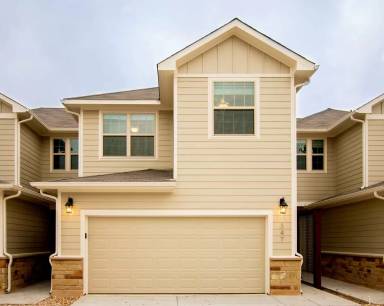 Main picture of 347 Madison Oaks Ave