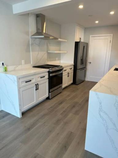 Main picture of 1022 Grand St