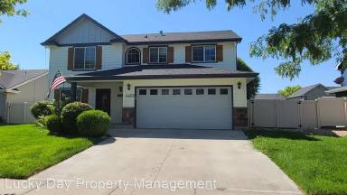 Main picture of 4403 E Vineyard Way