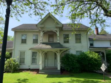 Main picture of 370 Hazard Ave