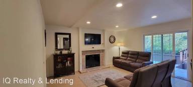 Main picture of 726 Brass Lantern Rd