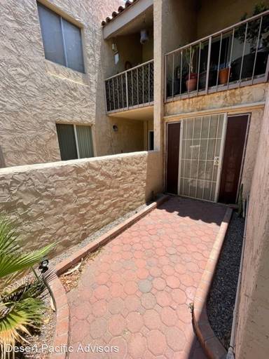 Main picture of Ciento West