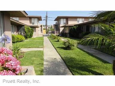 Main picture of 2075 Chatsworth Blvd