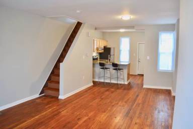 Main picture of 2350 Pierce St