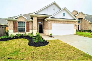 Main picture of 24663 Lakecrest Pine Trl