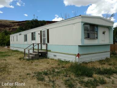 Main picture of 595 SW Birch Pl