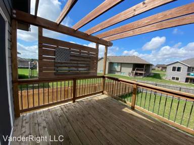 Main picture of 3805 S Linedrive Ave