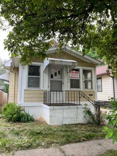 Main picture of 2202 7th Ave