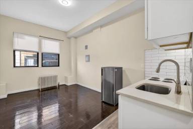 Main picture of 158 Willow St