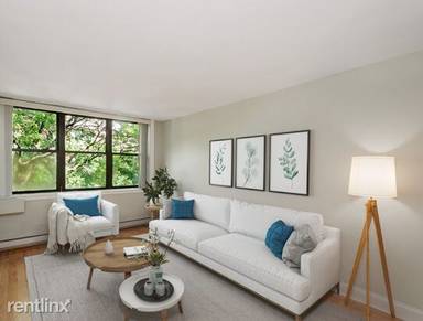 Main picture of 1446 N Dearborn St