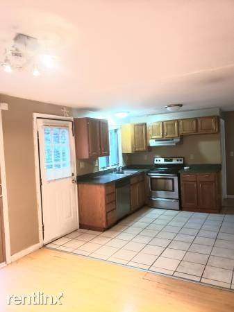 Main picture of 16 Lisa Rd