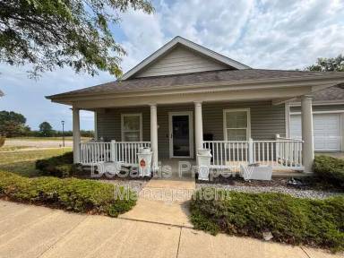 Main picture of 136 Pleasant Ridge Rd