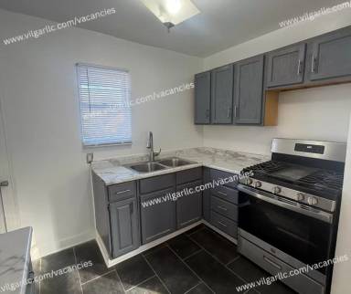 Main picture of 1218 W 47th Ave