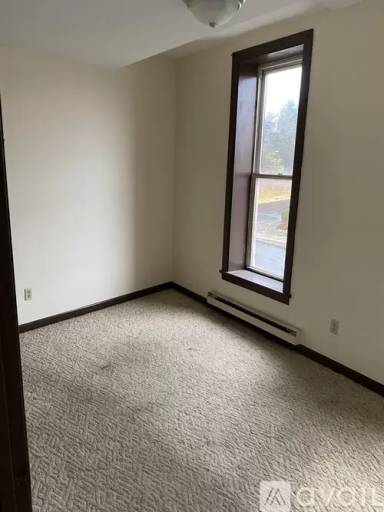 Main picture of 222 S Peterboro St