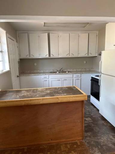 Main picture of 954 Alfred St NE