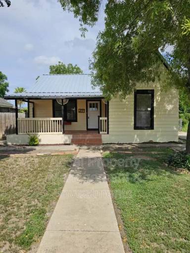 Main picture of 518 N 11th St