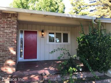 Main picture of 1145 Theo Way