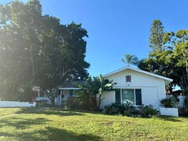 Main picture of 5840 Tanglewood Dr NE