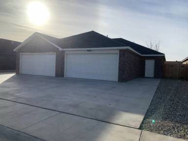 Main picture of 5537 Itasca St